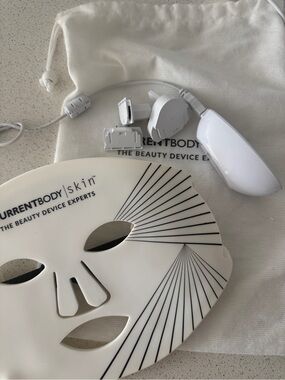 CURRENTBODY Skin LED Facial Mask - series 1